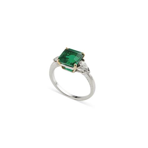 bague cartier emeraude|bague cartier clou.